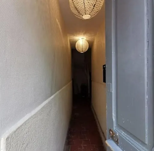 2 Pieces Au Coeur De / Rue Des Bains * Trouville-sur-mer